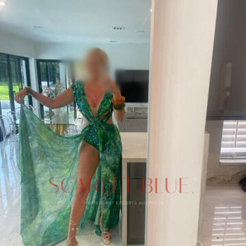 Selfie Pics from Serena Woods - Private Escort Sydney